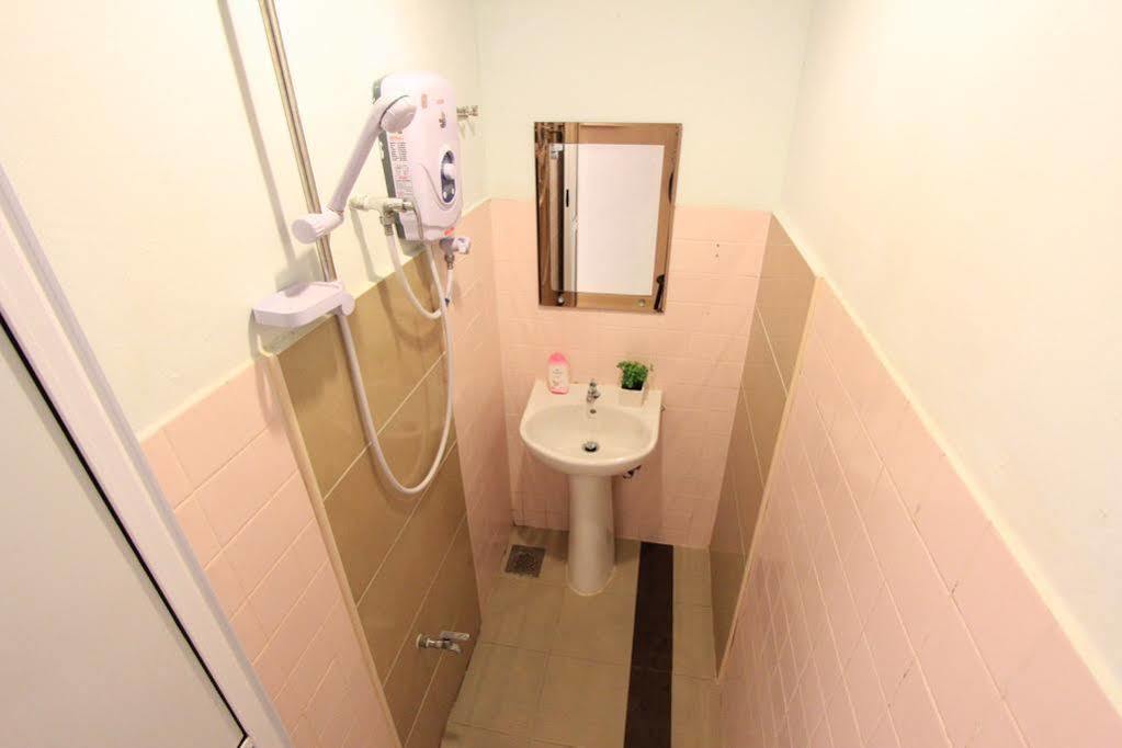 Cosy Stay Melaka Exterior foto